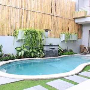 Rusty Seminyak (Bali)